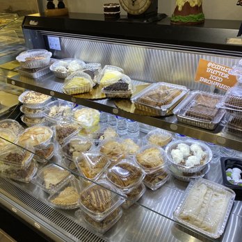A la Mode - Bakeries Near Me - Gainesville, Virginia