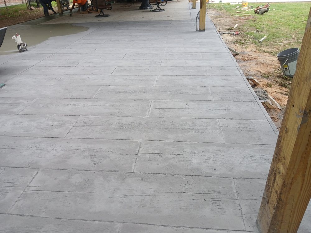 Slide of DNR roofing  remodeling  and demolicion