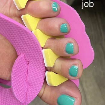Diva Nails & Spa - Messy paint job - Day Spas Near Me - Tinley Park, Illinois