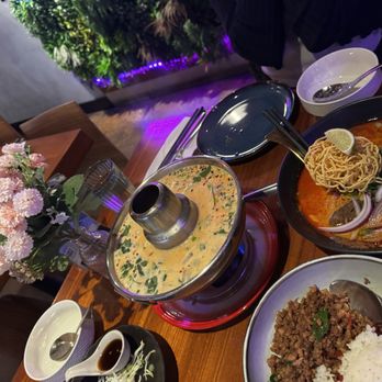 Pink Pepper - Thai Near Me - Los Angeles, California