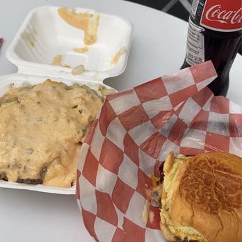 7th Street Burger - Burgers Near Me - New York, New York