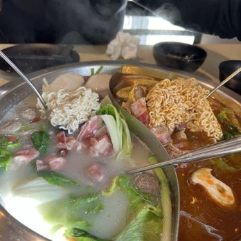 TOP POT - a hot pot of soup with meat and vegetables - Hot Pot Near Me - Pleasanton, California TOP POT - a hot pot of soup with meat and vegetables - Hot Pot Near Me - Pleasanton, California