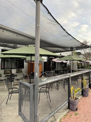 Les Amis Restaurant & Lounge by null