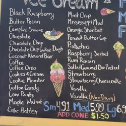 Madulka's Ice Cream - Menu board