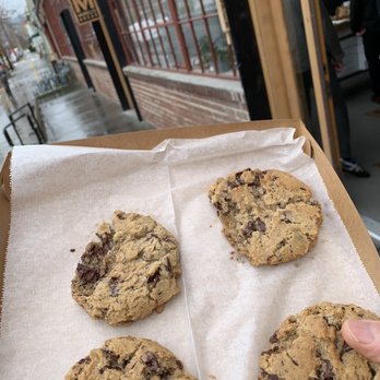 La Noisette Sweets - Hot! - Bakeries Near Me - Berkeley, California