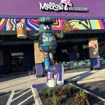 Mellow Mushroom - Riverview - Pizza Near Me - Riverview, Florida