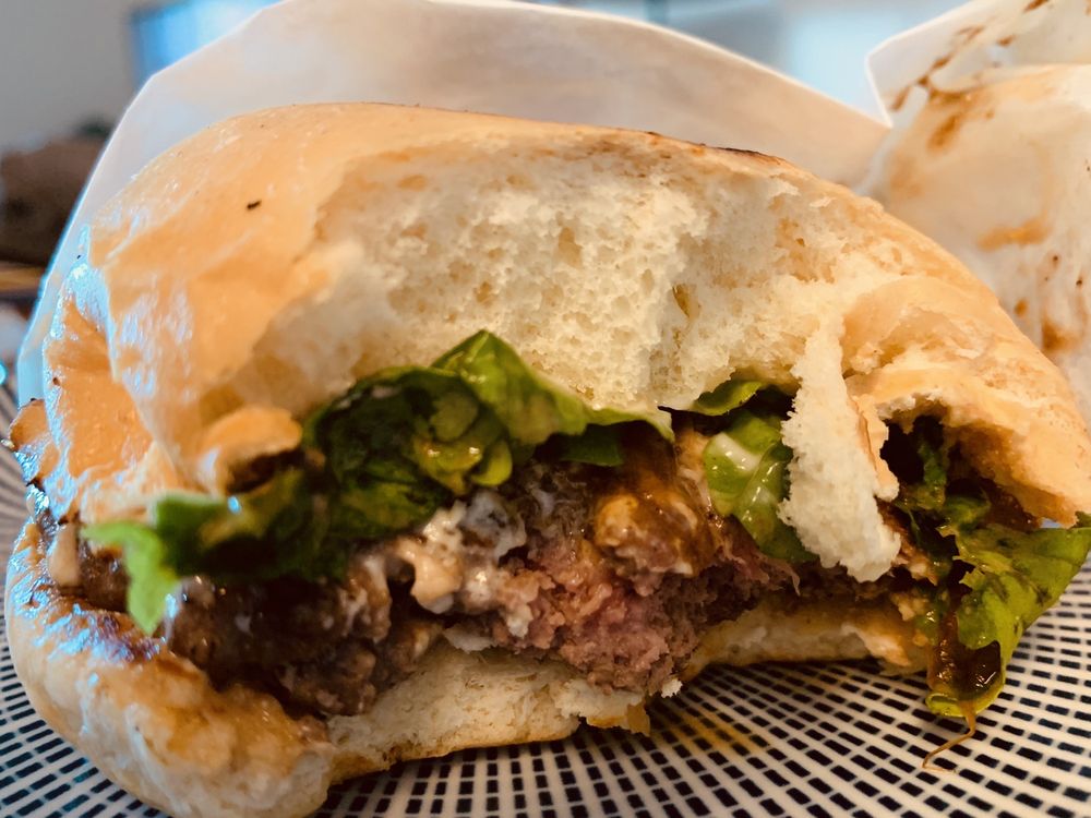 BURGERS & BURRITOS HAWAII Updated September 2024 32 Photos 777