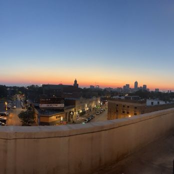 Rooftop Garden Cocktail Lounge - Views - Bars Near Me - Indianapolis, Indiana