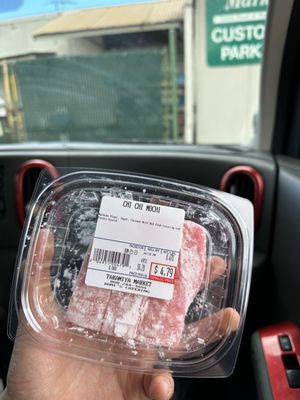 Tamura's Market Wailuku by null