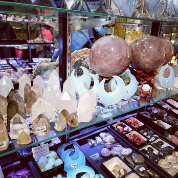 Crystal Connection - Lots of crystals to choose from. - Home Decor Near Me - Wurtsboro, New York