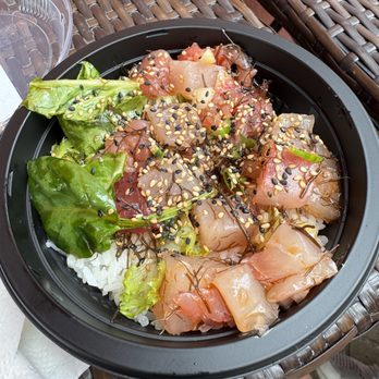 Maguro Spot - Spicy Hawaiian, Marlin and Tuna - Seafood Near Me - Honolulu, Hawaii Maguro Spot - Spicy Hawaiian, Marlin and Tuna - Seafood Near Me - Honolulu, Hawaii