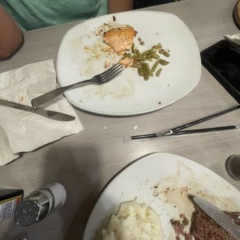 Perkins Restaurant & Bakery - Grilled Salmon - Bakeries Near Me - Twin Falls, Idaho Perkins Restaurant & Bakery - Grilled Salmon - Bakeries Near Me - Twin Falls, Idaho