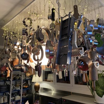 Casa Benigna - interior - Arroceria / Paella Near Me - Madrid, M