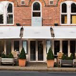 Alderley Bar & Grill - Frontage