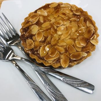 La Parisienne Bakery - Almond tart - Bakeries Near Me - North Miami Beach, Florida