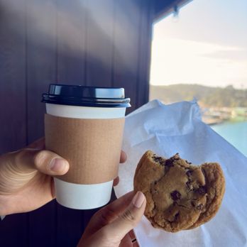 Mendocino Cookie Co - Latte with extra shot & chocolate chip cookie - Bakeries Near Me - Fort Bragg, California