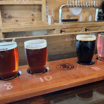 Readington Brewery - #11 is good-all very hoppy beers - Breweries Near Me - Neshanic Station, New Jersey