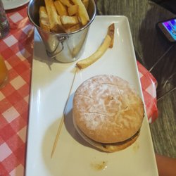Dunaghy's Bar - The Best Burger "Ever"