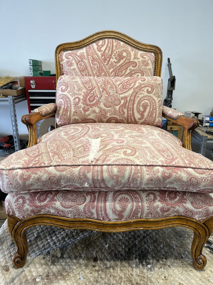 Luis Puma Upholstery - upholstery in Skokie, IL