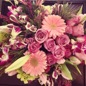 Bra-Wey Florist - Florists Near Me - Weymouth, Massachusetts
