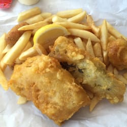 Vinnies Takeaways - Catch Combo: 1 mussel, 1 scallop, 1 fish, 1 chips ($11)