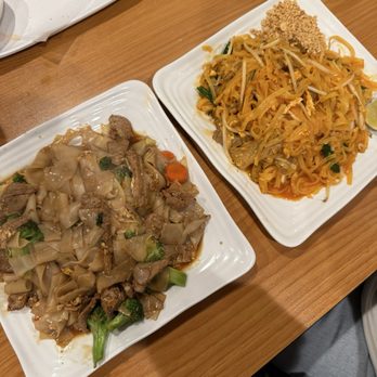 Thai Thai - Pad See - Ew with Beef (Left) and Pad Thai with Beef (Right) - Thai Near Me - Hanford, California Thai Thai - Pad See - Ew with Beef (Left) and Pad Thai with Beef (Right) - Thai Near Me - Hanford, California