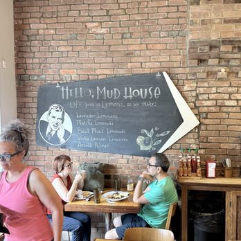 The Mud House - Coffee & Tea Near Me - Saint Louis, Missouri The Mud House - Coffee & Tea Near Me - Saint Louis, Missouri