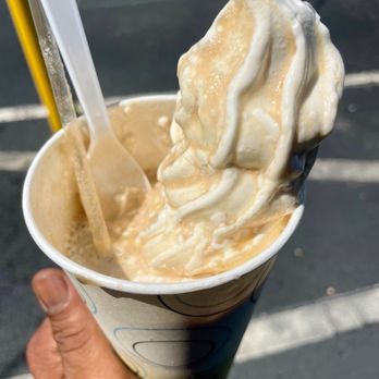 Hovermale's Tastes Best - Root beer Float - Ice Cream & Frozen Yogurt Near Me - Fort Washington, Maryland Hovermale's Tastes Best - Root beer Float - Ice Cream & Frozen Yogurt Near Me - Fort Washington, Maryland