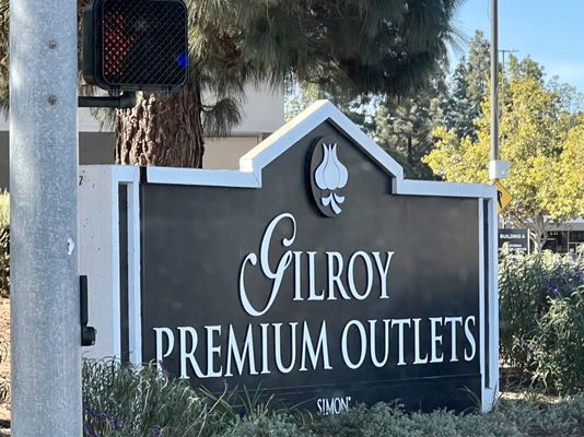 Gilroy Premium Outlets by null