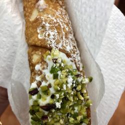 Pasticceria Artale - Delicious canollo