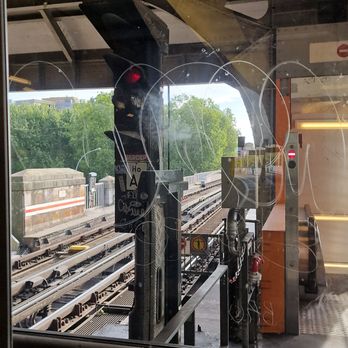 U-Bhf. Hallesches Tor - Metro Stations Near Me - Berlin, BE