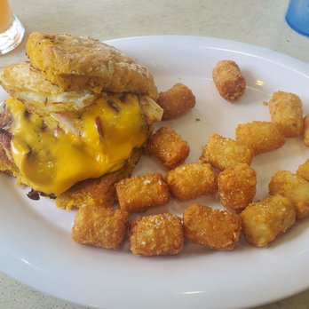Citrus - Great Neck Chicken Biscuit - American Near Me - Virginia Beach, Virginia