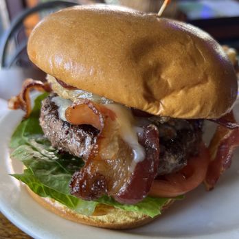 Tipsy McSway's - Tipsy burger - Music Venues Near Me - Brunswick, Georgia