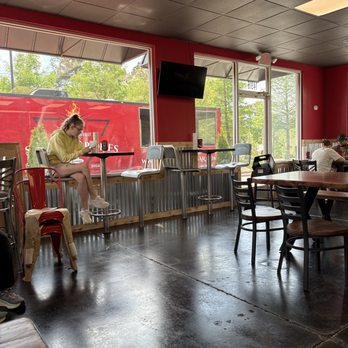 Smoke N Bones - Inside. - Barbeque Near Me - Little Rock, Arkansas Smoke N Bones - Inside. - Barbeque Near Me - Little Rock, Arkansas