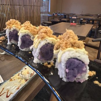 Bengee Sushi - R6. Bengee Sweet Purple Yam Roll R6. - Japanese Near Me - Chino, California