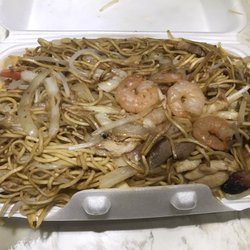 Lee's Express Chinese Food - House special chow mein ($9.95)