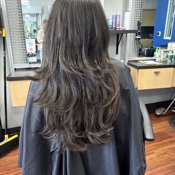 Supercuts - Layered haircut - Hair Salons Near Me - OCEANSIDE, California
