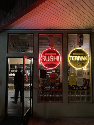 Satomi Sushi by null