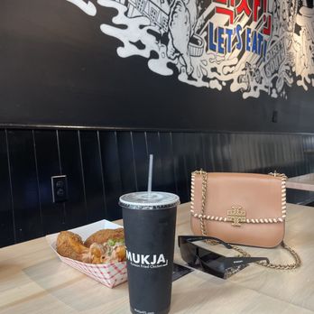 Mukja Korean Fried Chicken - Loaded Kimchi Mac & Cheese - Korean Near Me - Atlanta, Georgia Mukja Korean Fried Chicken - Loaded Kimchi Mac & Cheese - Korean Near Me - Atlanta, Georgia