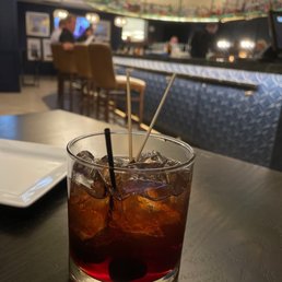 Cherry Manhattan - excellent Cherry Manhattan - excellent