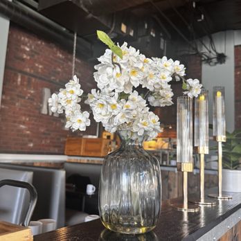 Mimosa House - Ambiance-- super cute! - Breakfast & Brunch Near Me - Folsom, California Mimosa House - Ambiance-- super cute! - Breakfast & Brunch Near Me - Folsom, California
