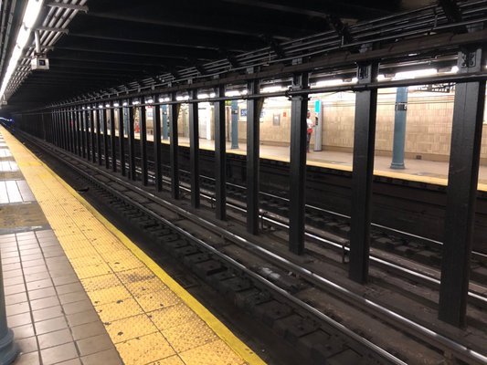 特撮 s.t station MTA - 51 Street Downtown Subway Station, [400 - 799] Lexington Ave
