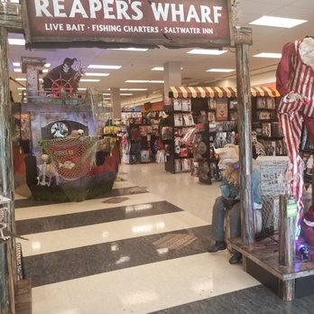 Spirit Halloween - Huge! - Costumes Near Me - Bowie, Maryland