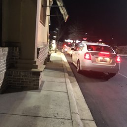LONG lines, you shouldn't have to wait 20 minutes to get your order and food.