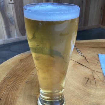 Sweeten Creek Brewing - Czech Pilsner - Breweries Near Me - Asheville, North Carolina Sweeten Creek Brewing - Czech Pilsner - Breweries Near Me - Asheville, North Carolina