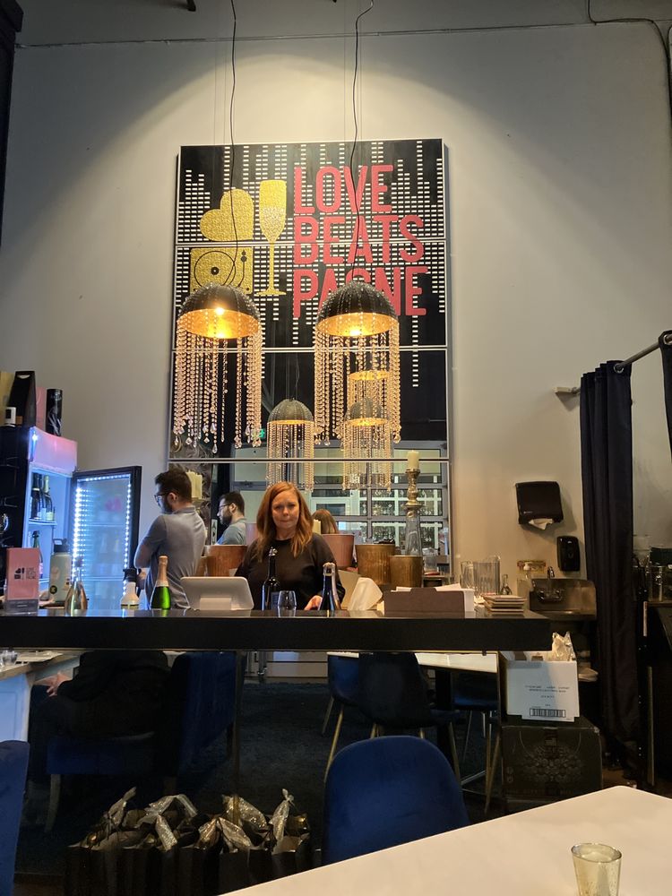 Structure Cellars Winery - vineyard in Seattle, WA