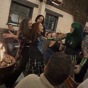 Drake’s Dealership - Hoodslam wrestling at Drakes - Breweries Near Me - Oakland, California