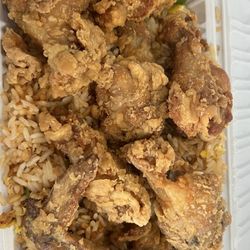 Lunch special Chicken wings with fried rice