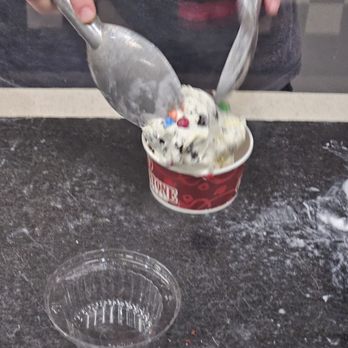 Cold Stone Creamery - Oregon ice cream - Ice Cream & Frozen Yogurt Near Me - Las Vegas, Nevada