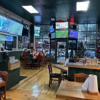 Coach's Pub & Eatery - American Near Me - Inverness, Florida